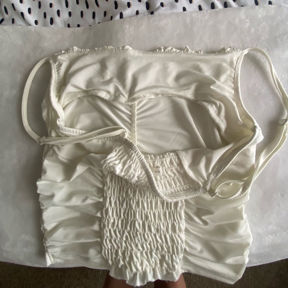 Urban Outfitters White Rouched Tank - Picture 5 of 6